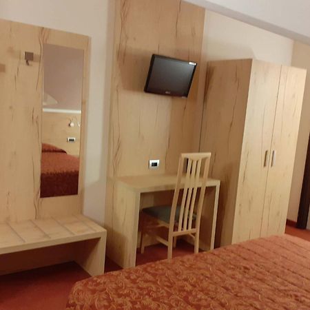 Hotel Des Alpes Castione della Presolana Εξωτερικό φωτογραφία