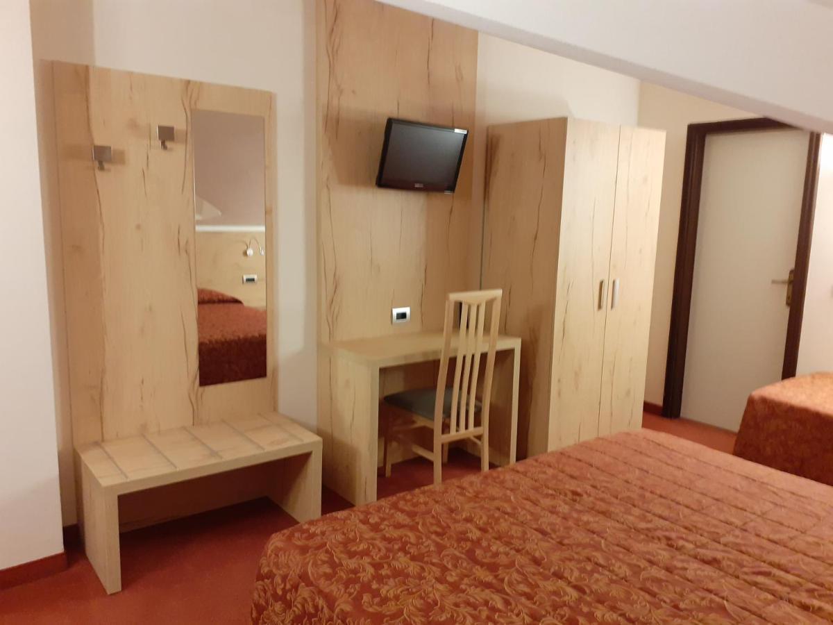 Hotel Des Alpes Castione della Presolana Εξωτερικό φωτογραφία