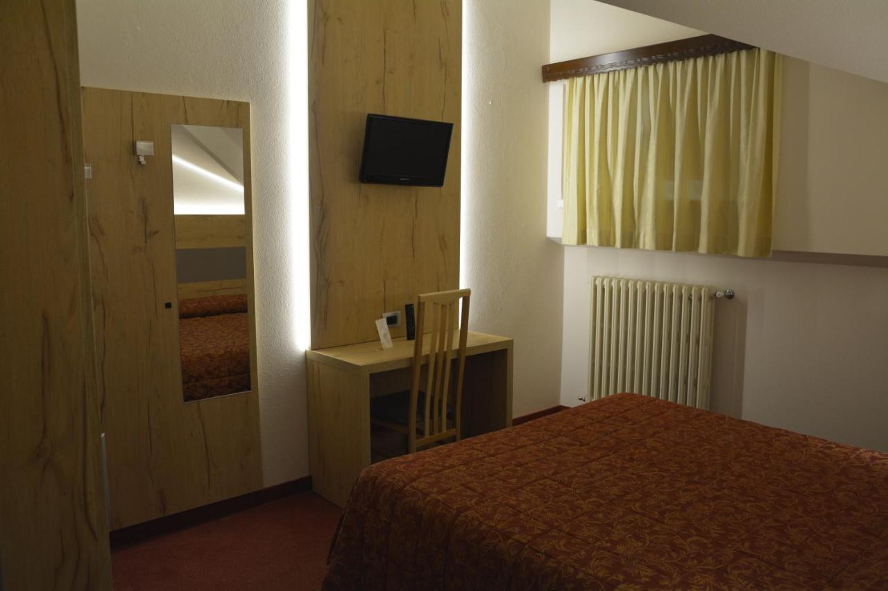 Hotel Des Alpes Castione della Presolana Εξωτερικό φωτογραφία